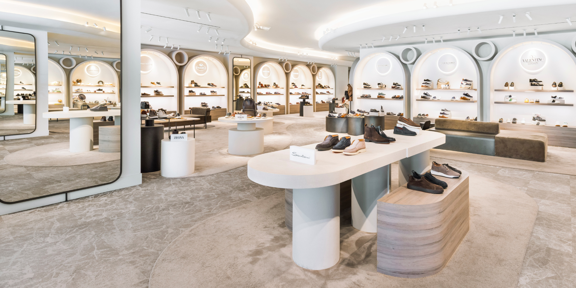 Elegance in men's footwear