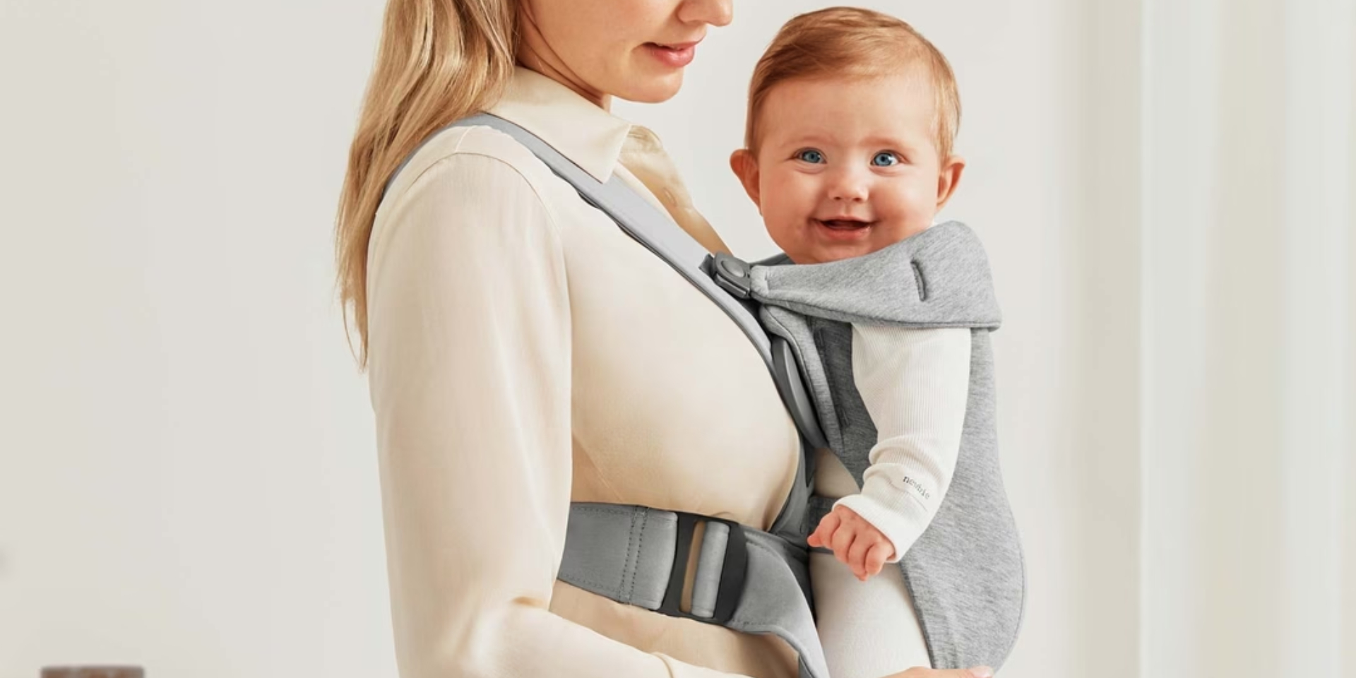 CHARLAS BABY NEWS: 'CHARLA DE PORTEO CON BABYBJÖRN'
