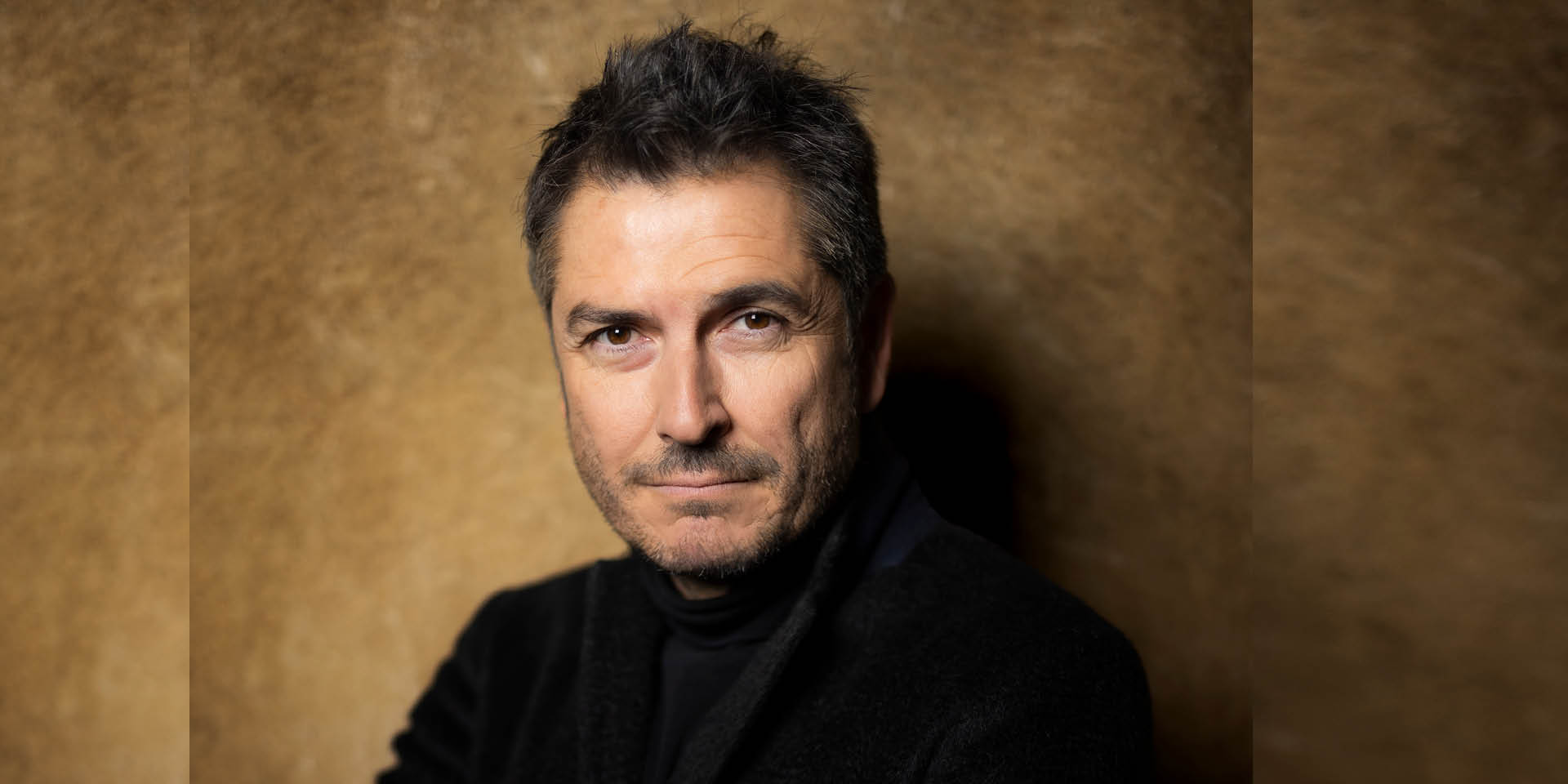 CARLOS DEL AMOR PRESENTA SU NUEVO LIBRO