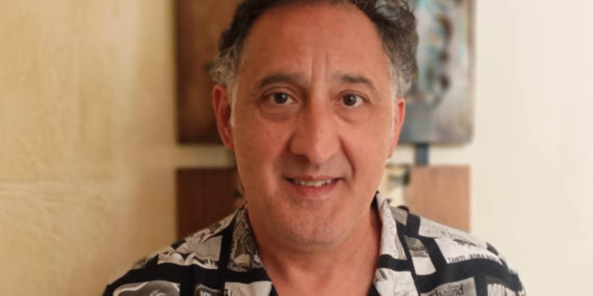LUCAS EZA PRESENTA SU NUEVO LIBRO "ABRAPALABRA. ABRACADABRA"