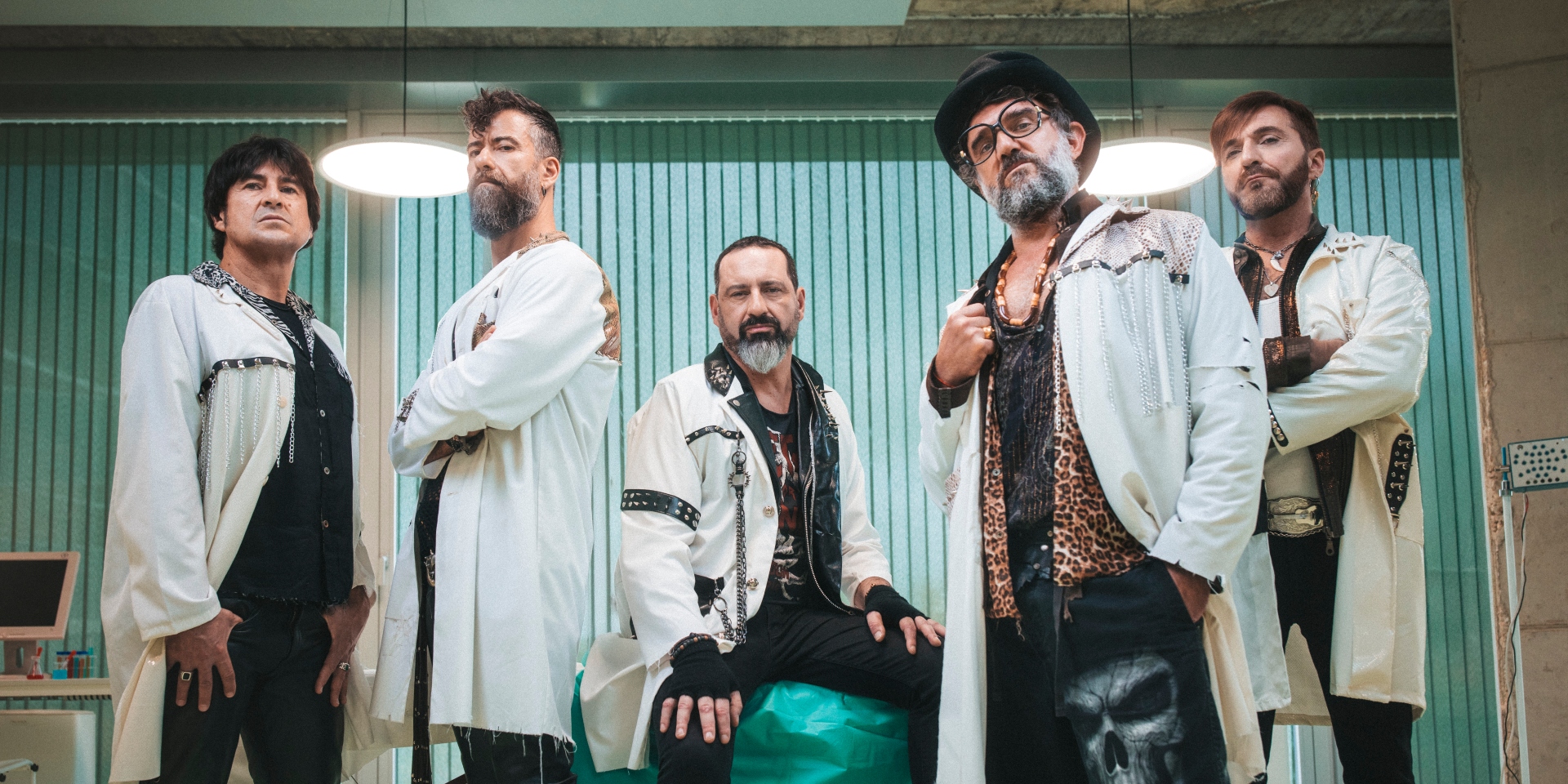 Sign new album by Heredeiros da Crus