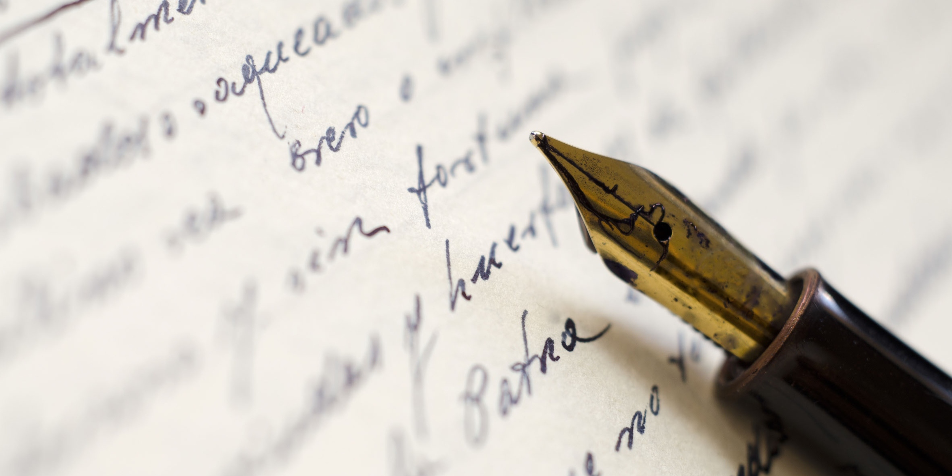 Enjoy 'Infinitos', a poetry recital by Aula Abierta