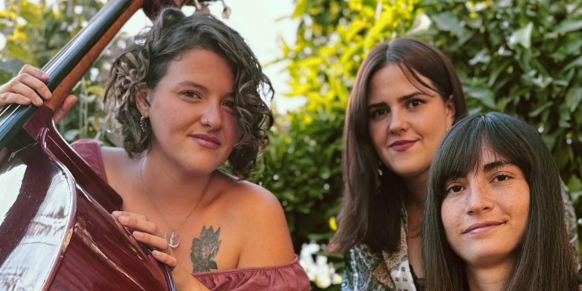 MÚSICA EN VIVO: CAPULLITAS DE ALELÍ