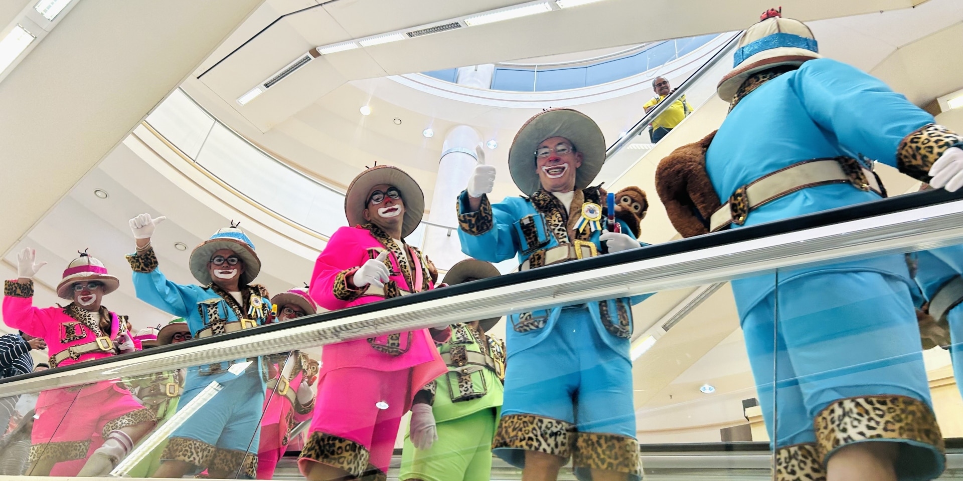 Parade with the Afilarmónica Los Nietos de Kika and Los Nietitos de Kika