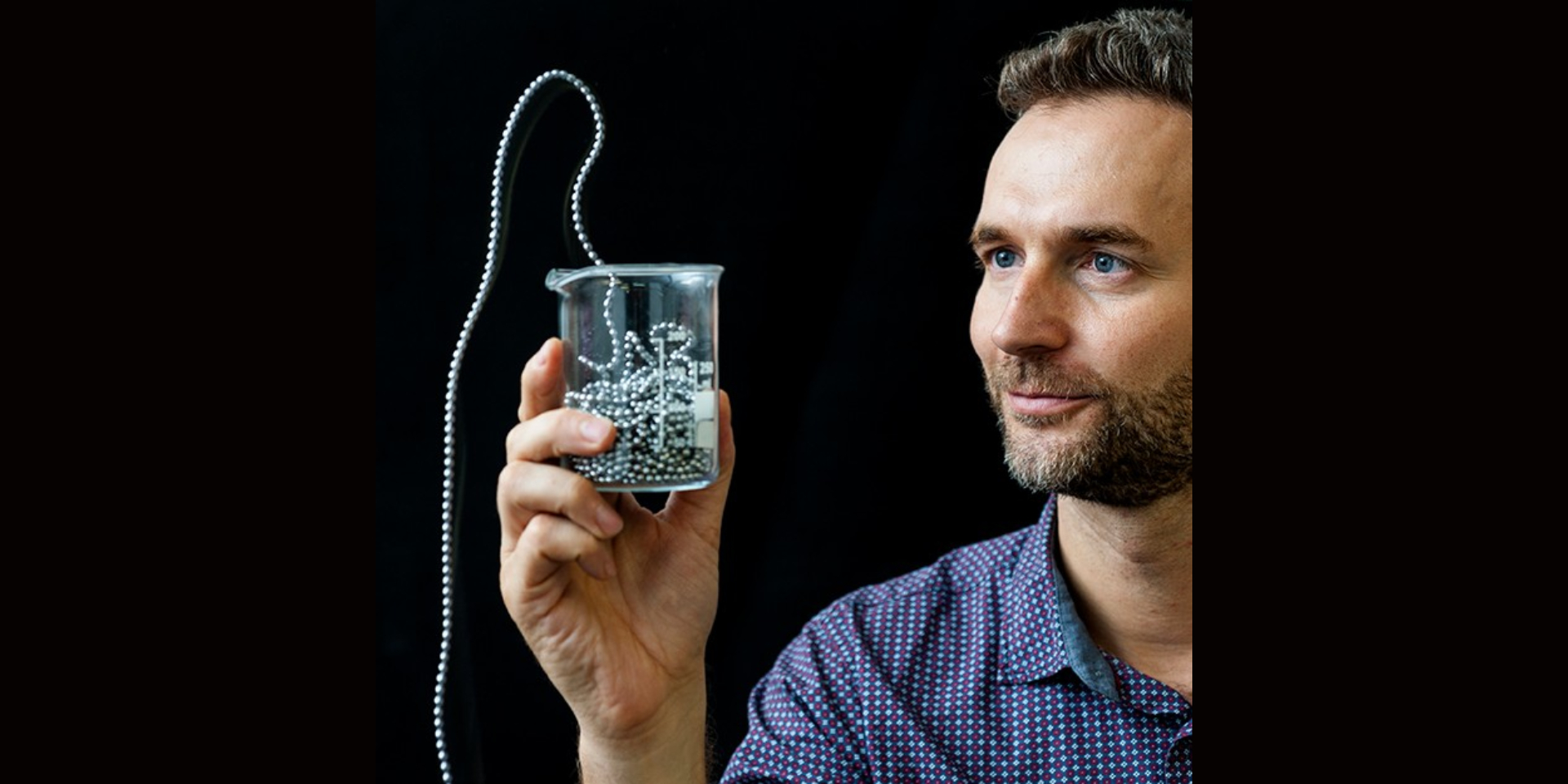 EXPERIMENTOS CIENTÍFICOS WOW POR SANT JORDI CON DANI JIMÉNEZ