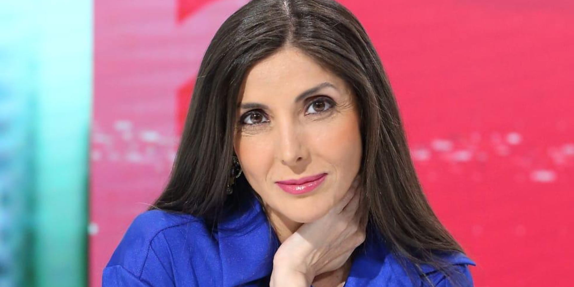 Espido Freire firma su libro 'Guía de lugares que ya no existen'