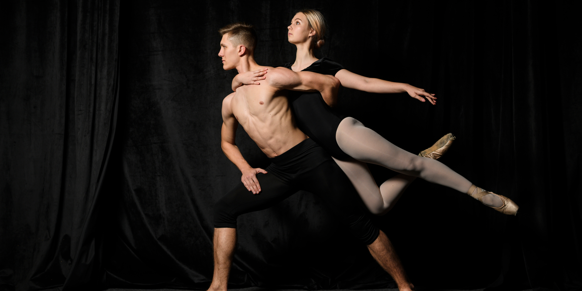 DIA MUNDIAL DE LA DANZA: EXHIBICIÓN