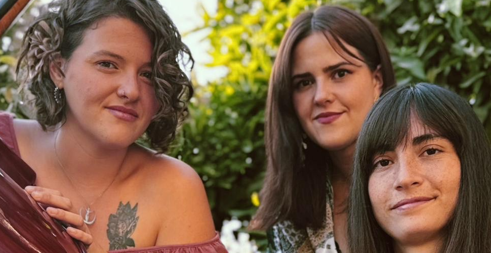 Música en vivo con Capullitas de Alelí